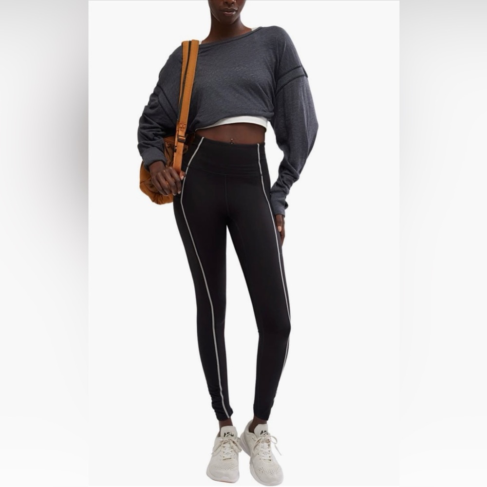 Free People Movement You're a Peach Pocket Leggings, size XS - Picture 3 of 15